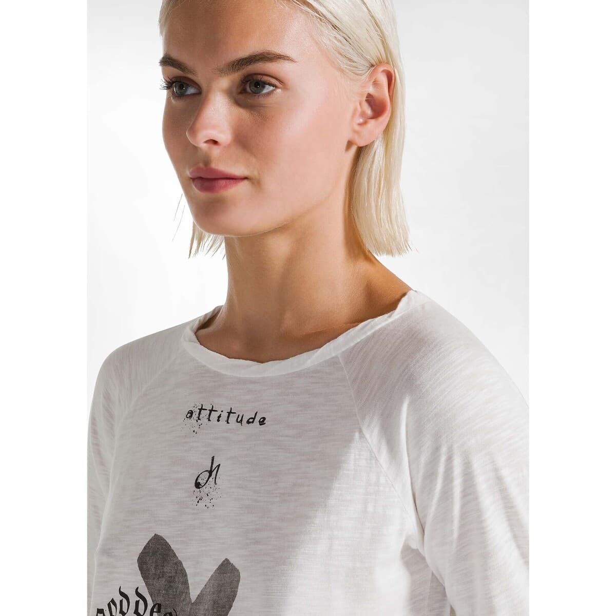 Women's T-Shirts Deha White