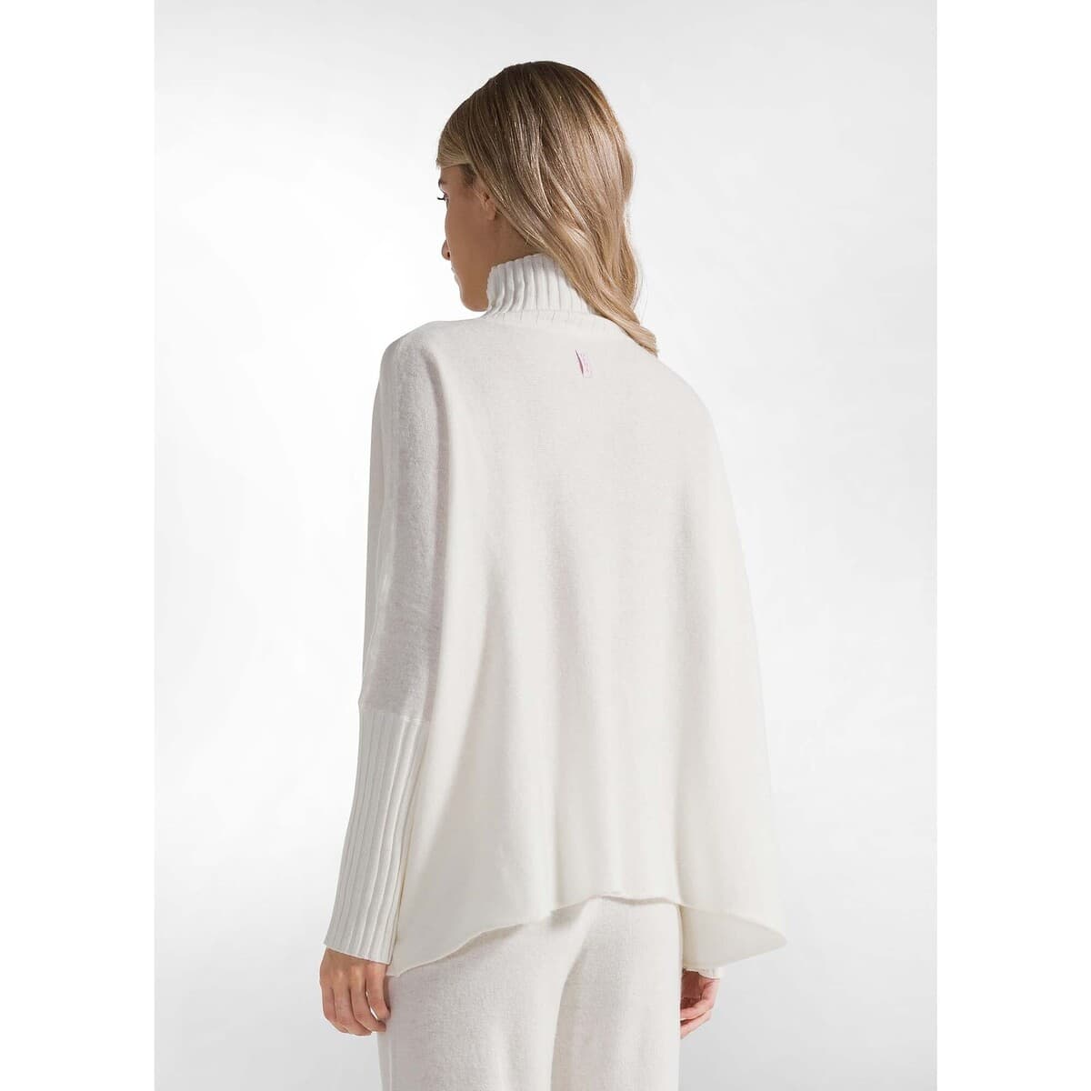Women's Sweaters Deha White