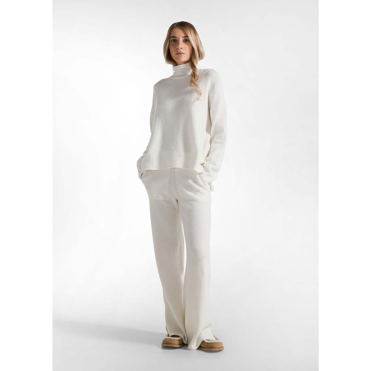 Women's Sweaters Deha White