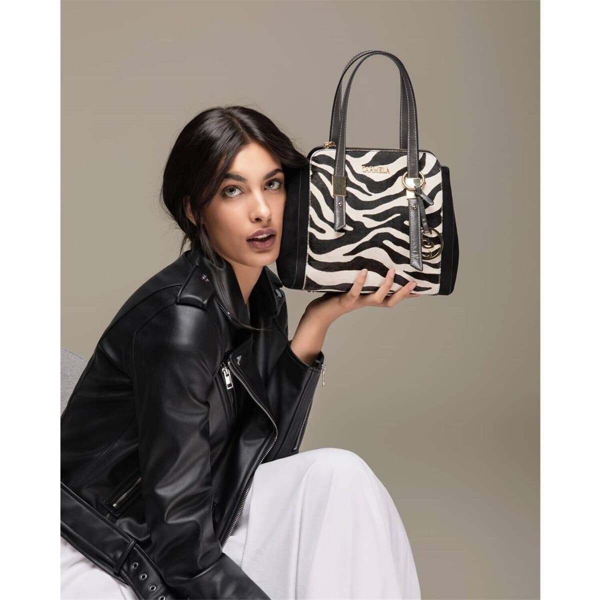 Women's Handbags Carmela Black