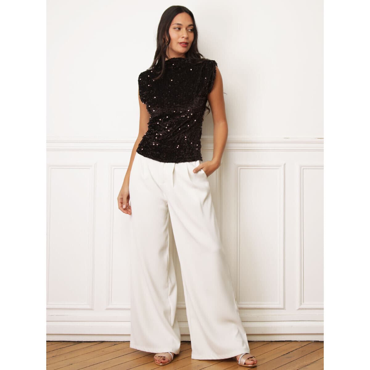 Women's T-Shirts La Modeuse Brown