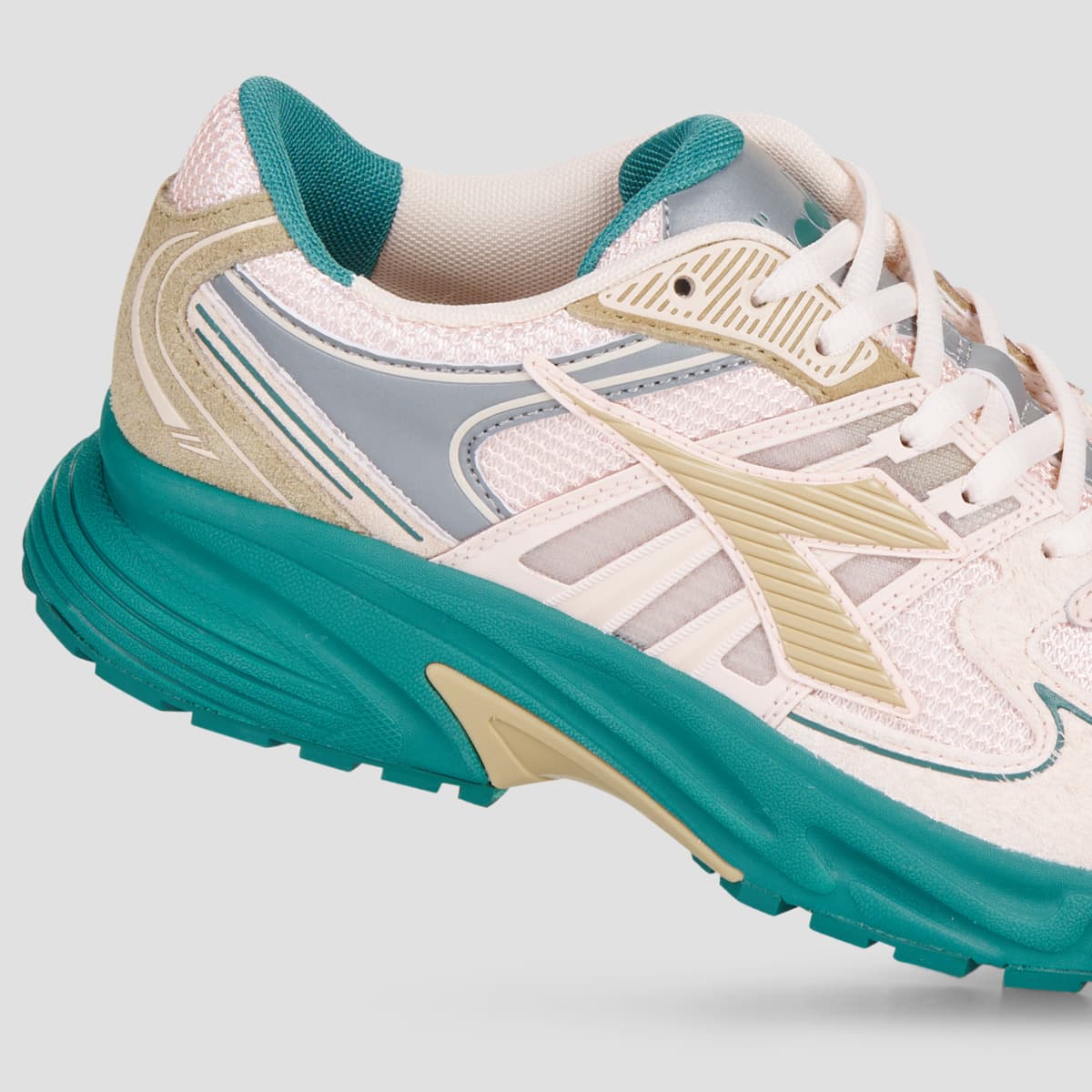 Women's Sneakers Diadora Pink