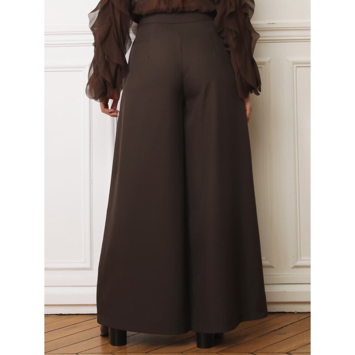 Women's Pants La Modeuse Brown