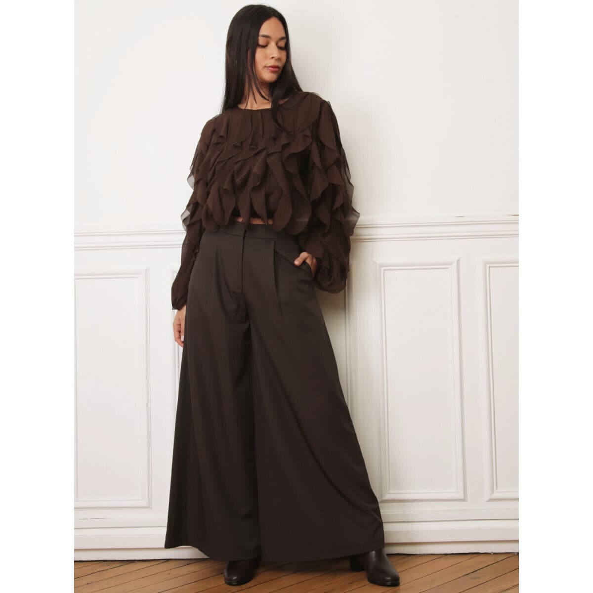 Women's T-Shirts La Modeuse Brown