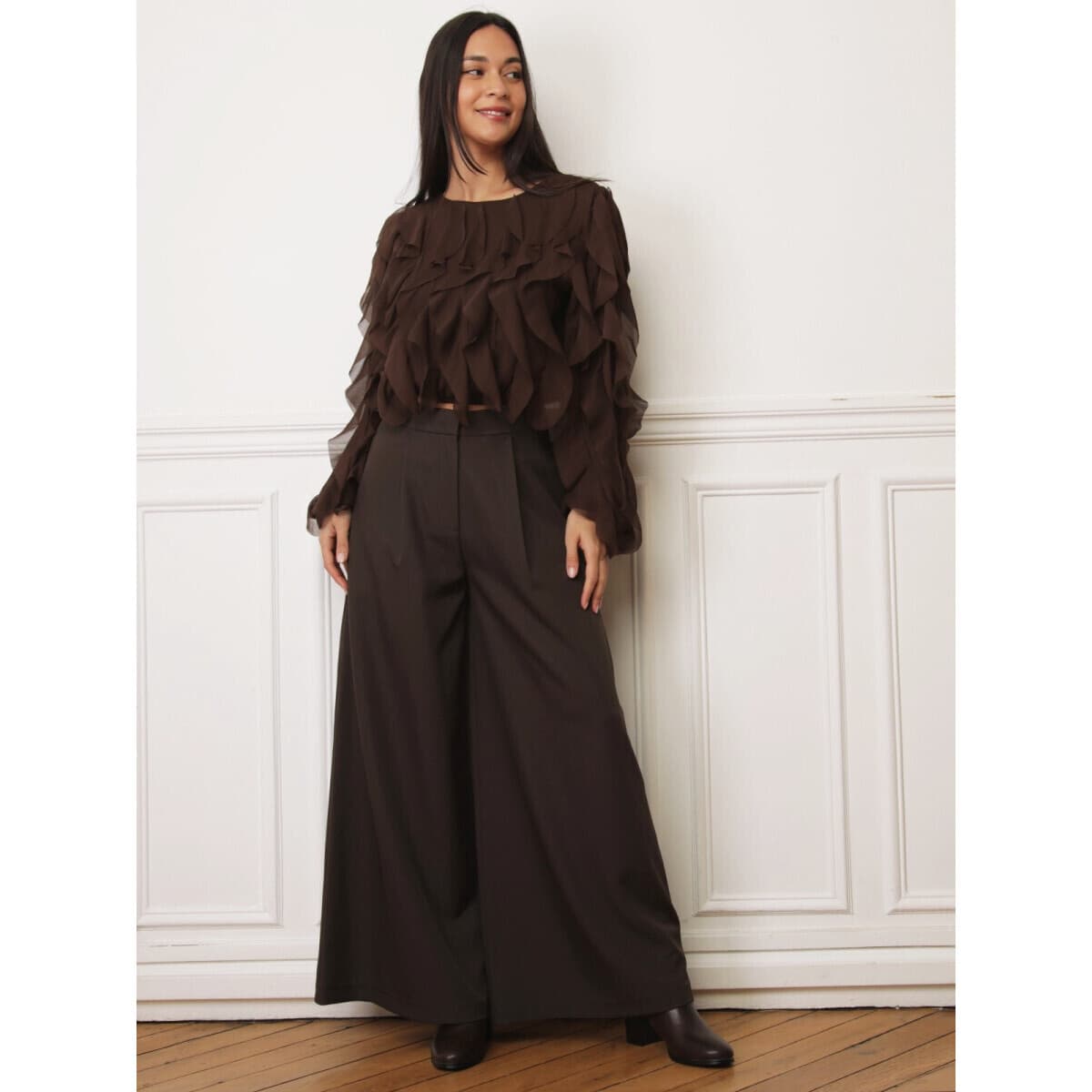 Women's T-Shirts La Modeuse Brown