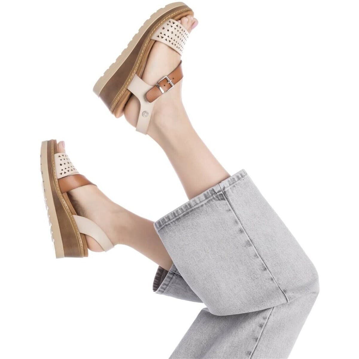 Women's Platforms Refresh Beige