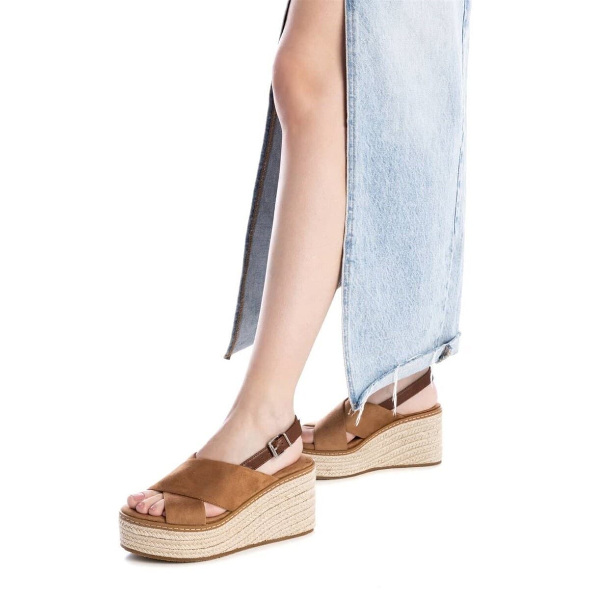 Women's Platforms Refresh Brown