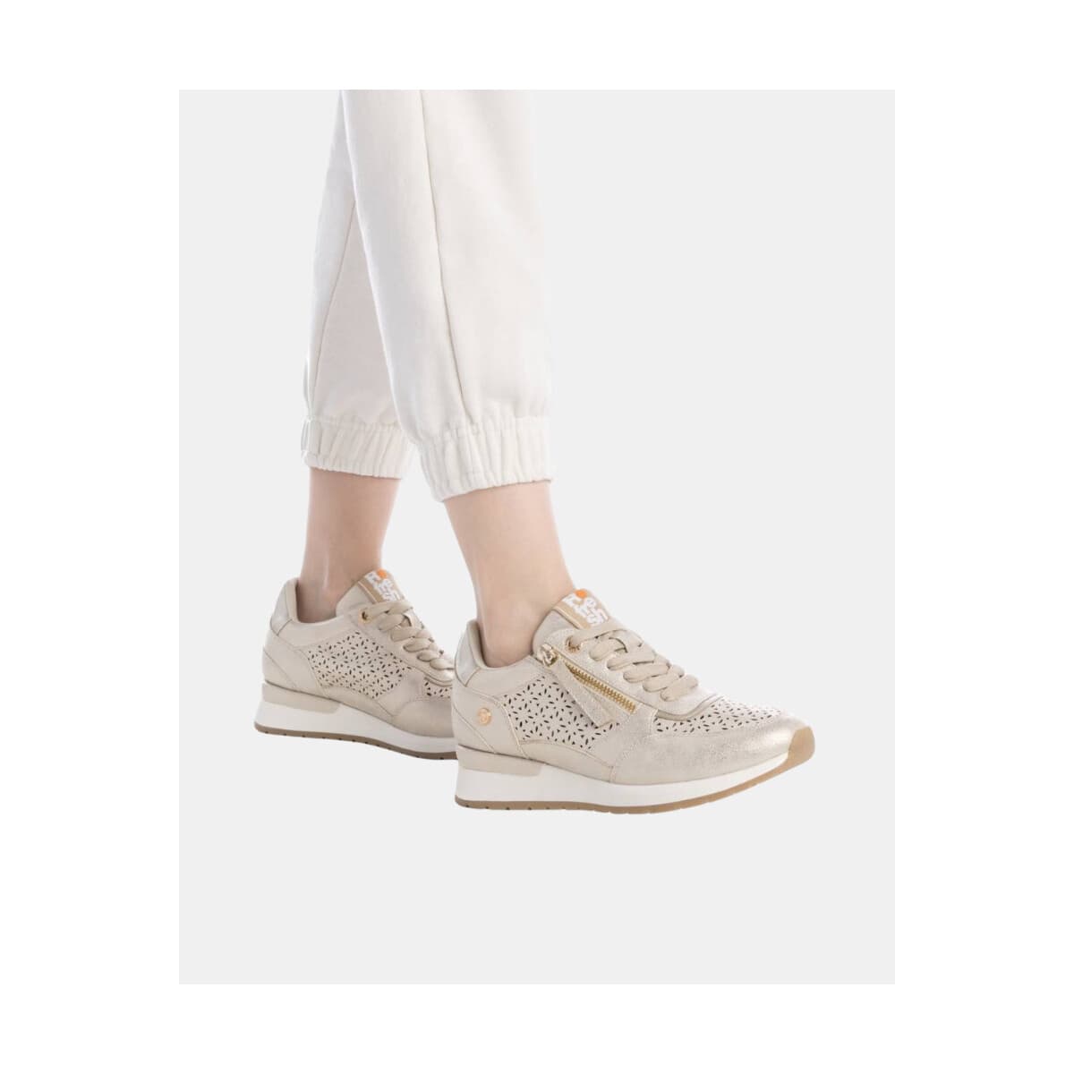 Women's Sneakers Refresh Gold