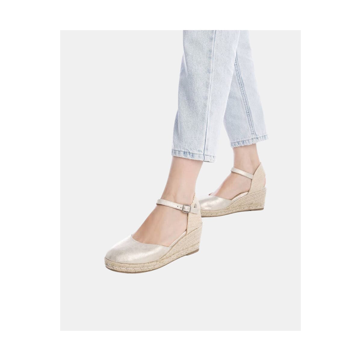 Women's Platforms Refresh Gold