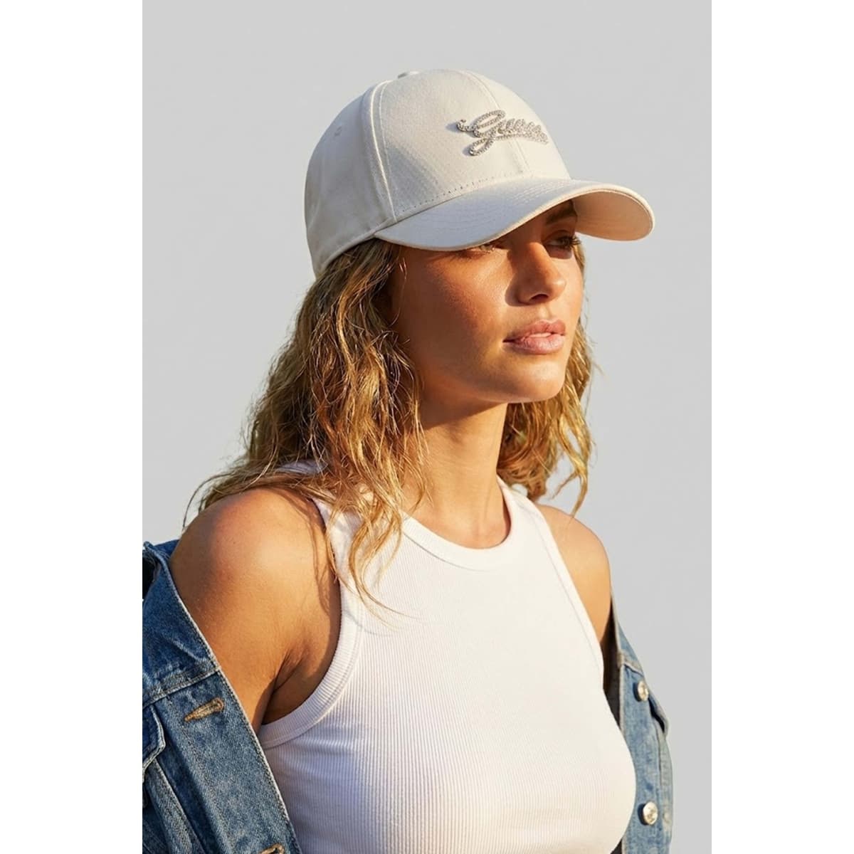 Women's Caps Guess White