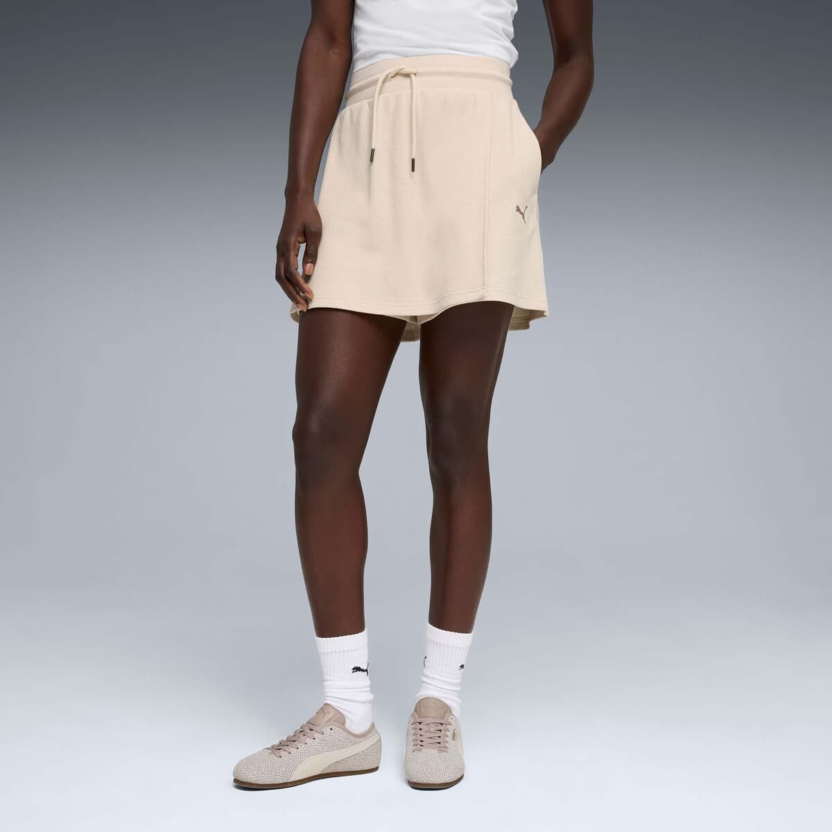 Women's Shorts Puma Beige
