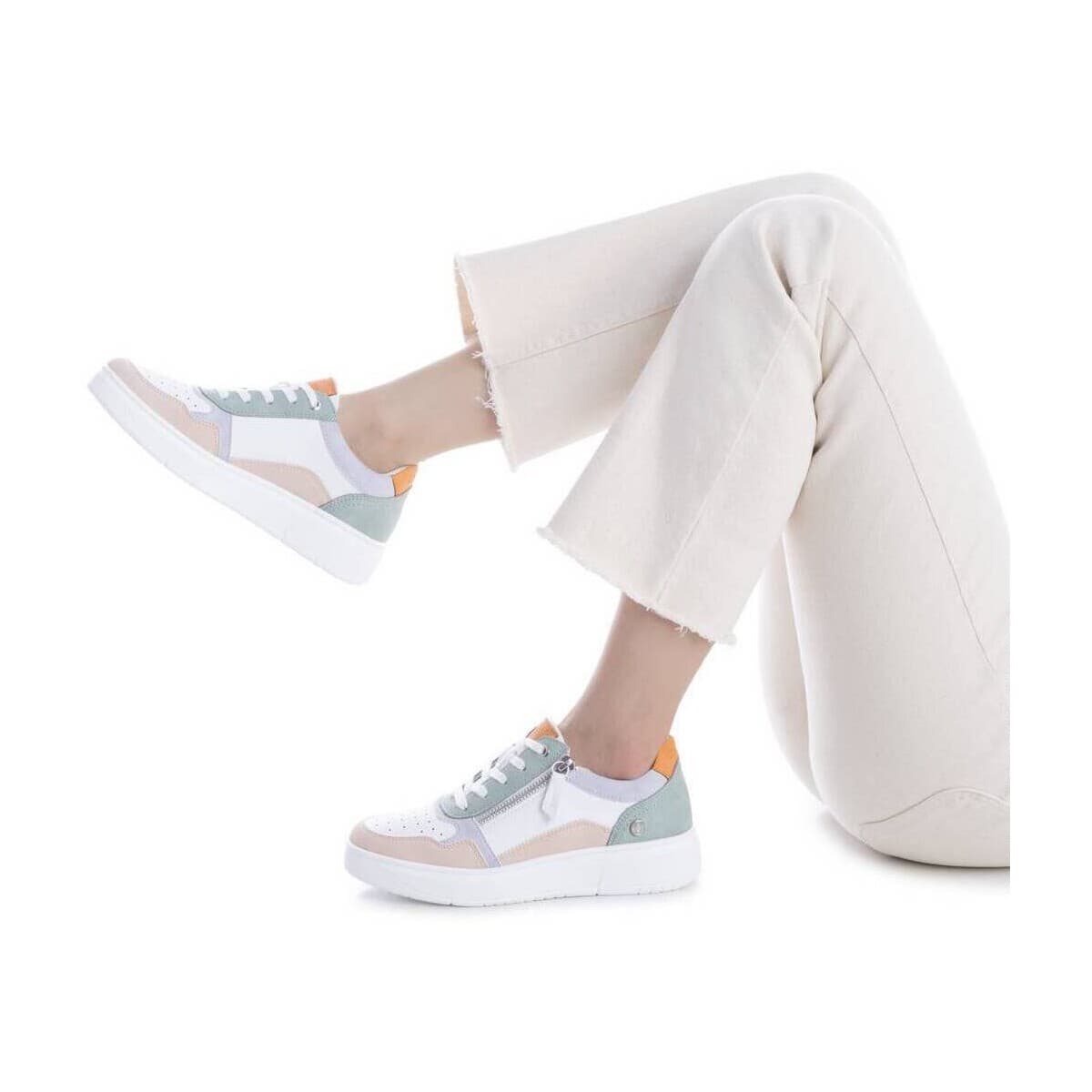 Women's Sneakers Refresh Brown