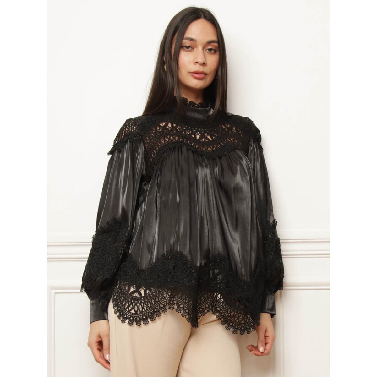 Women's T-Shirts La Modeuse Black