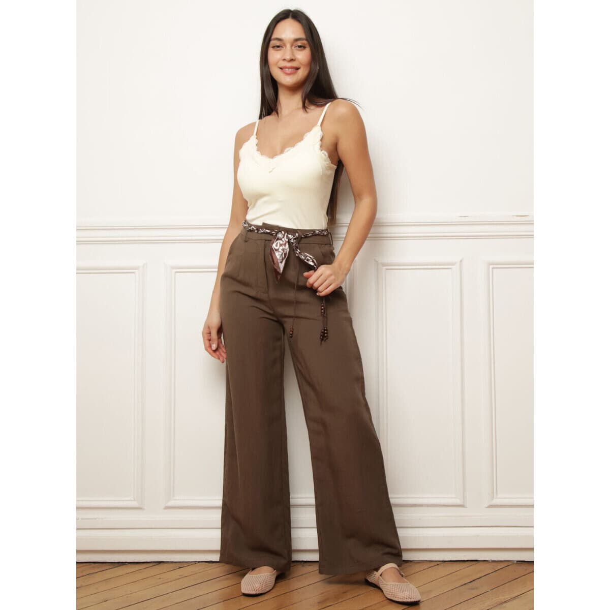 Women's Pants La Modeuse Brown