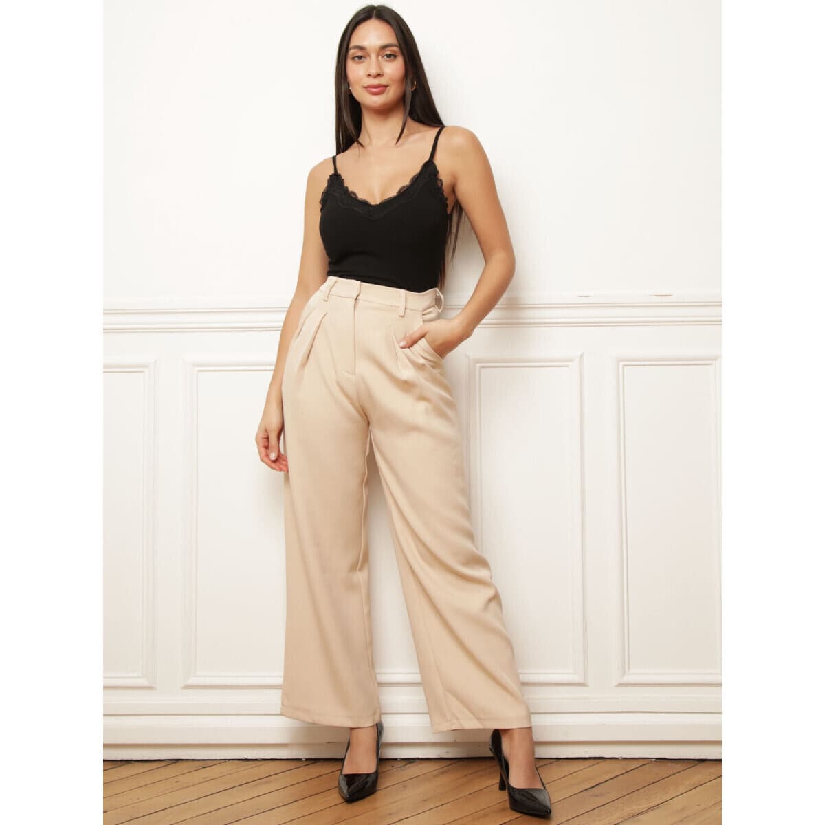 Women's Sleeveless Tops La Modeuse Black