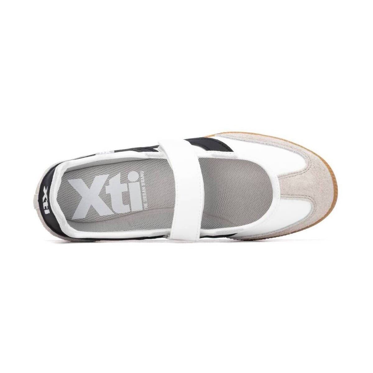 Women's Ballet Flats Xti White