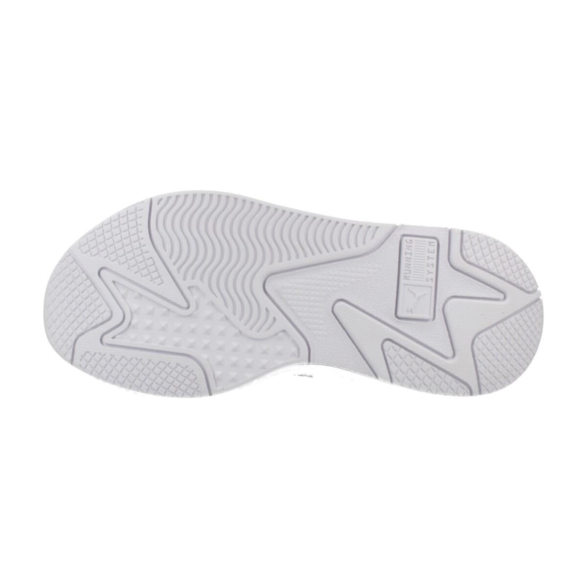 Women's Sports Shoes Puma White