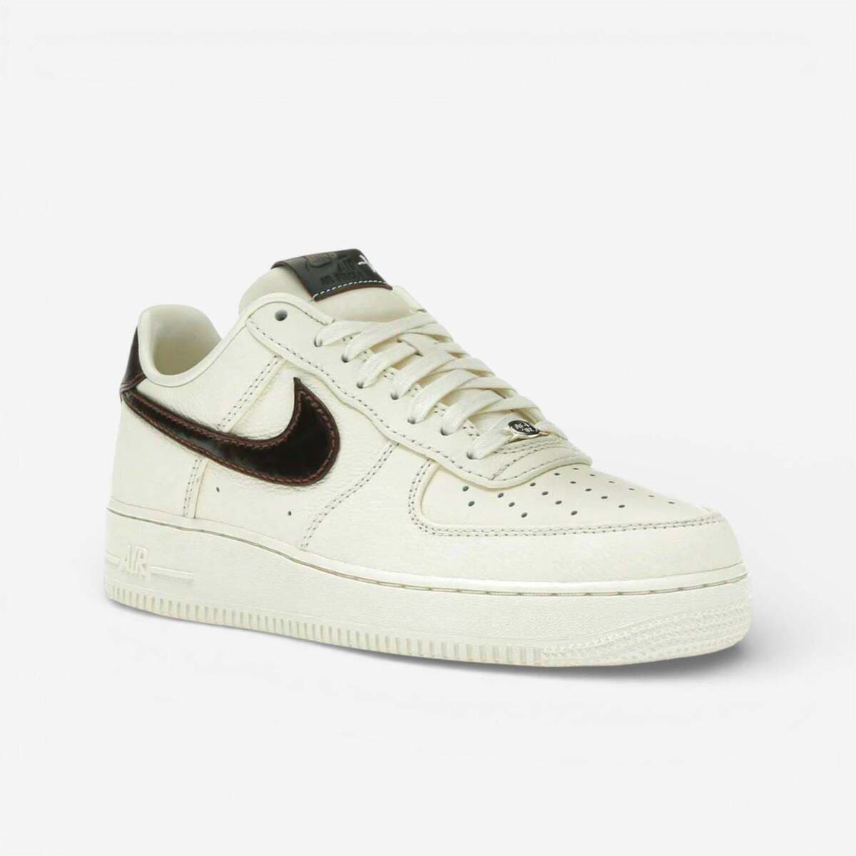 Men's Sneakers Nike Brown