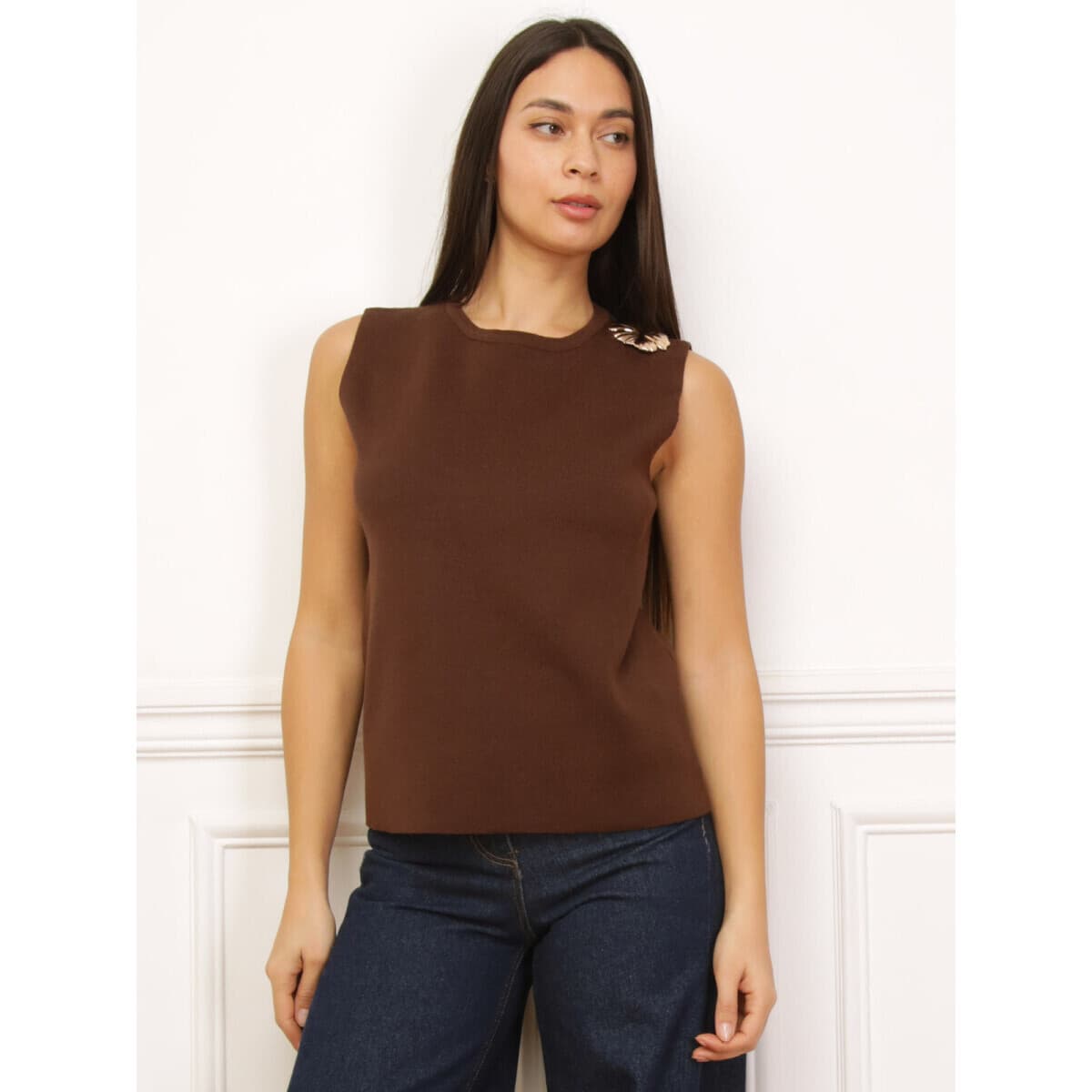 Women's Sleeveless Tops La Modeuse Brown