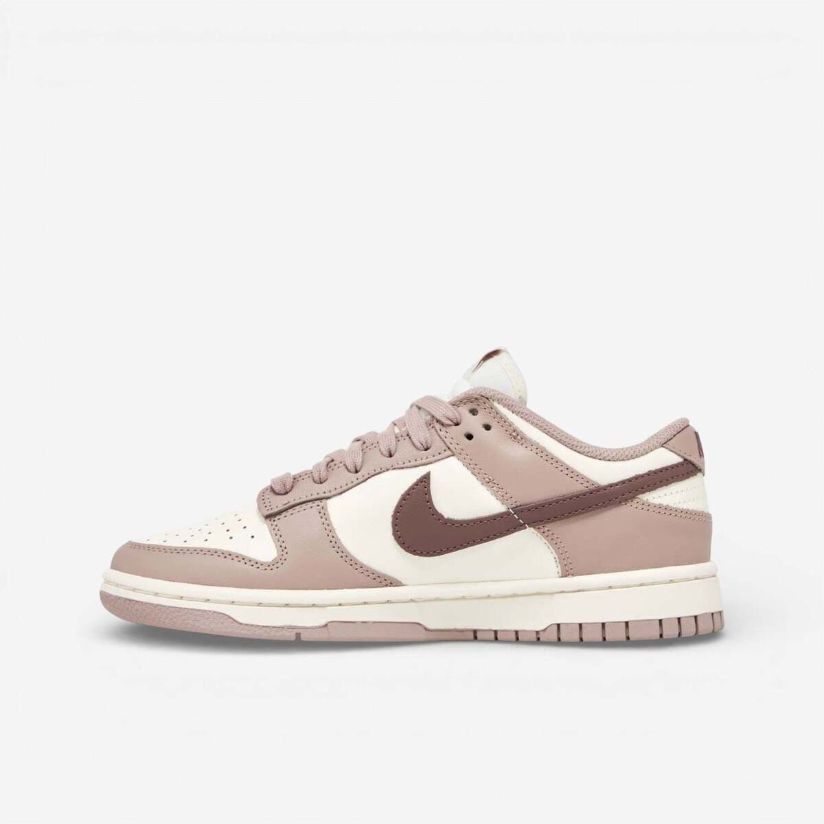 Women's Sneakers Nike Beige