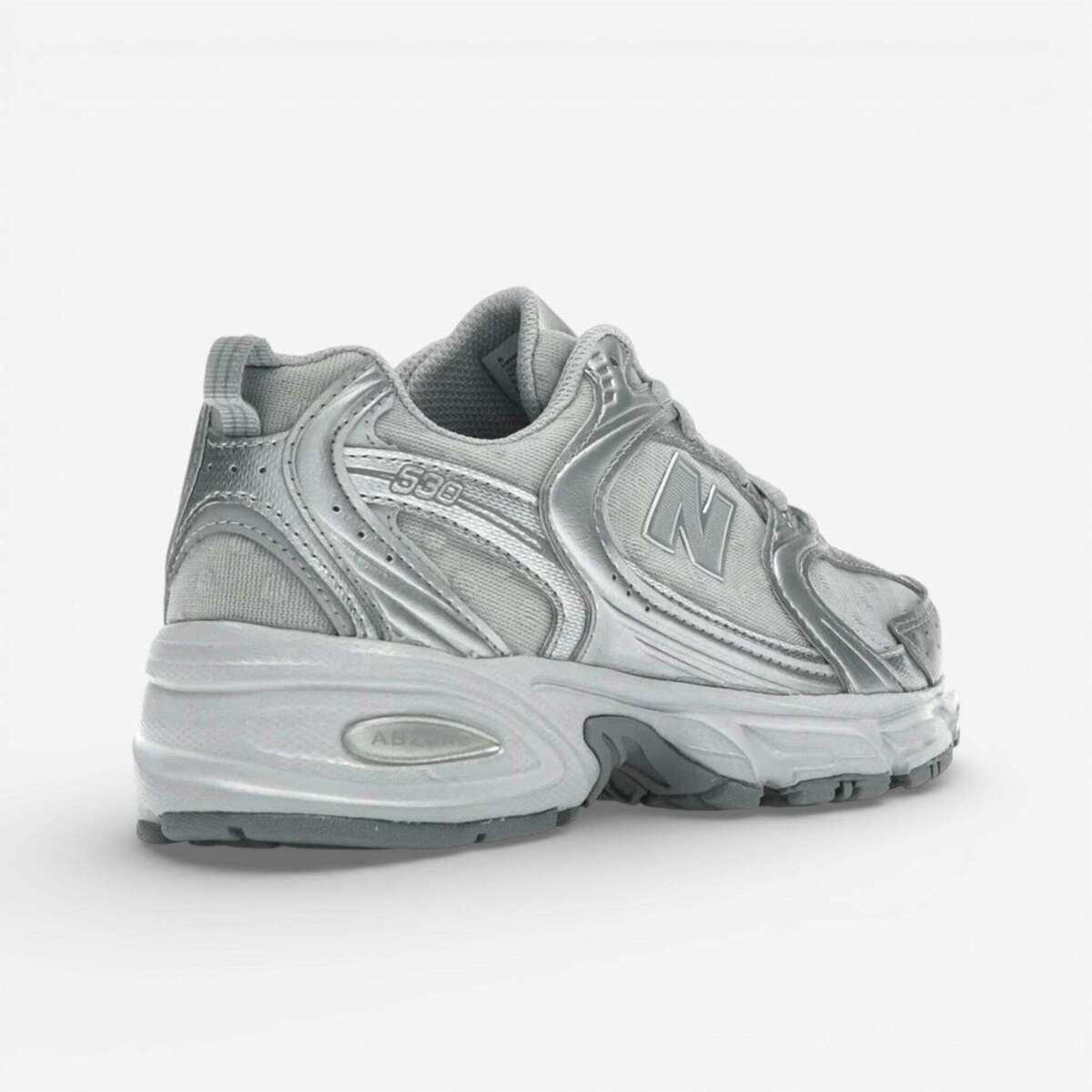 Women's Sneakers New Balance Gray