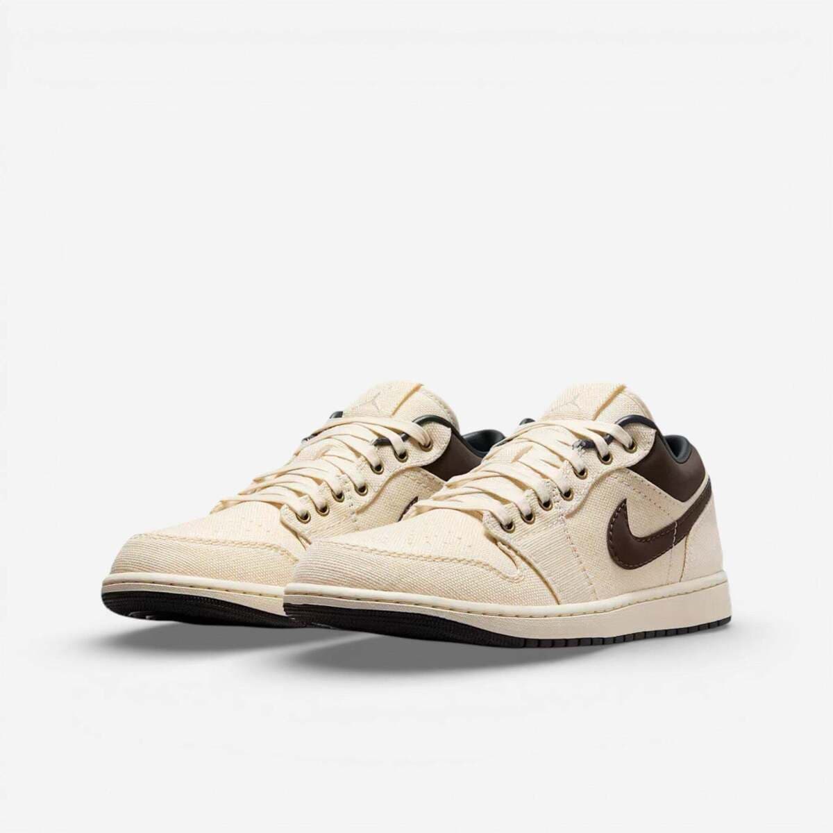 Women's Sneakers Nike Brown
