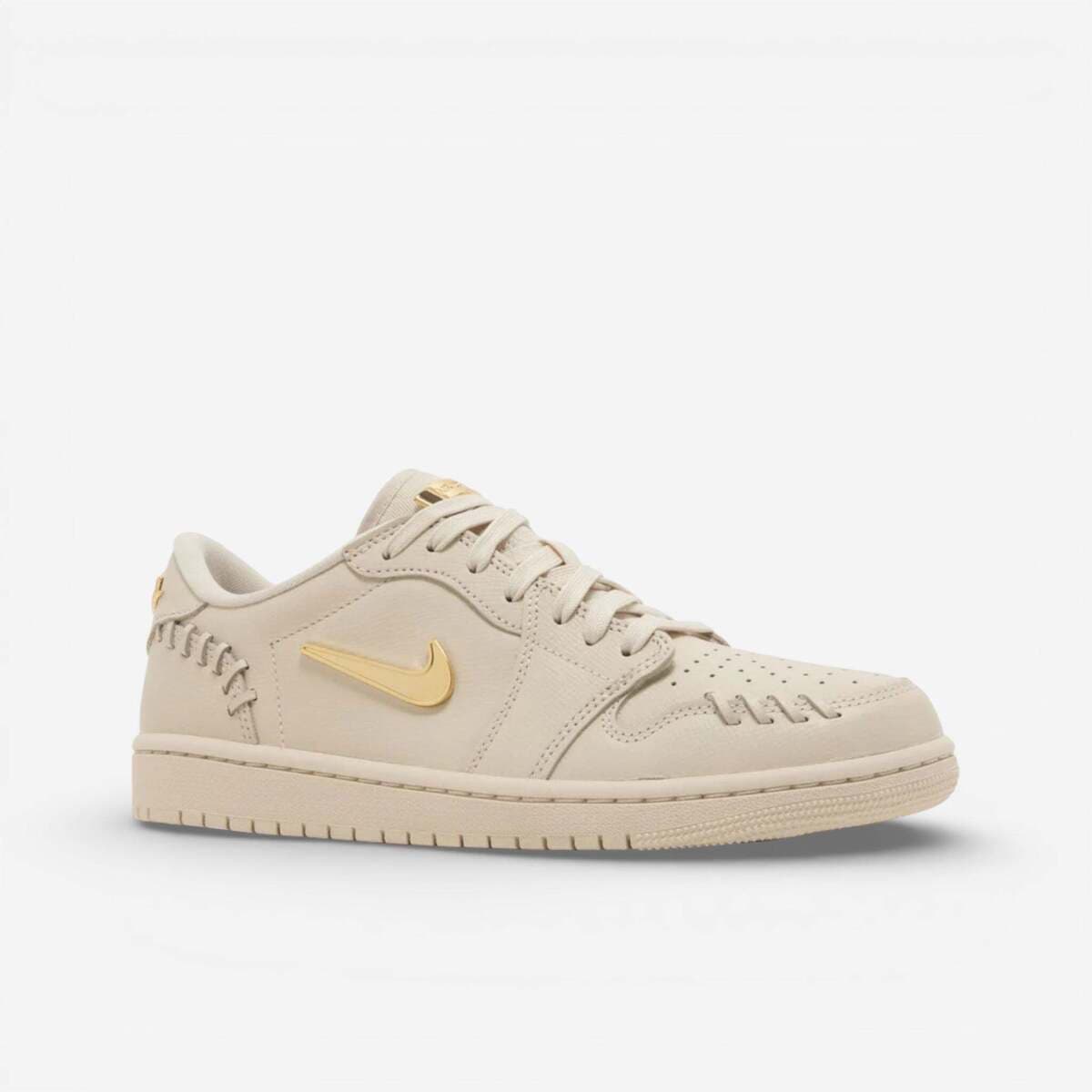 Women's Sneakers Nike Beige