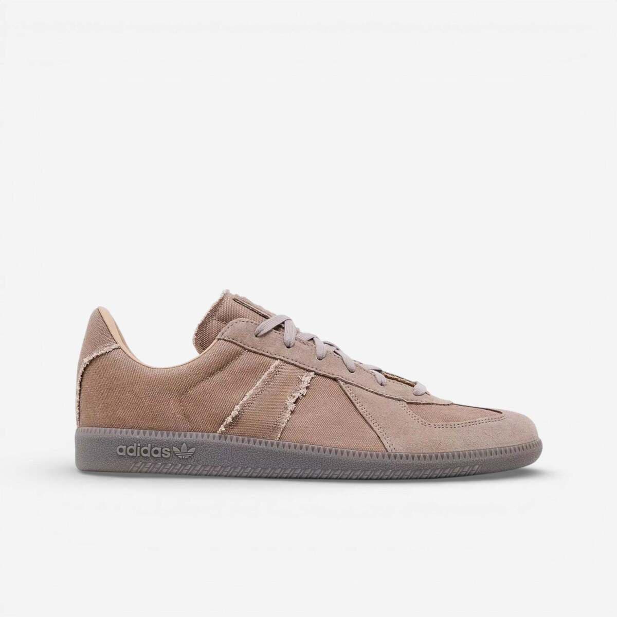 Men's Sneakers adidas Brown