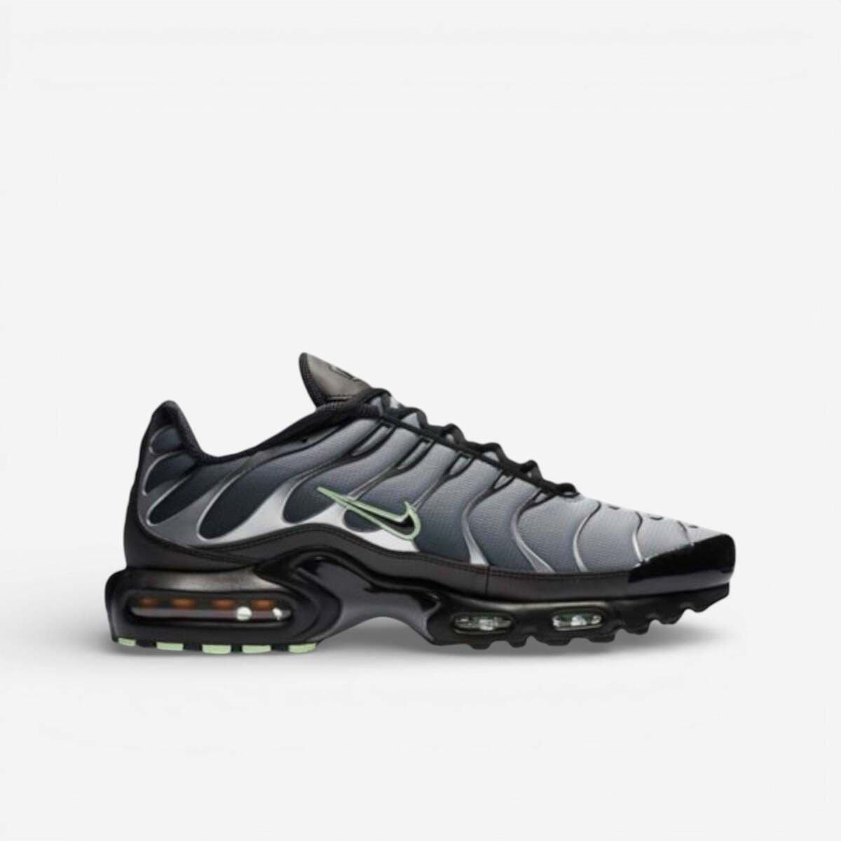 Xαμηλά Sneakers Nike Air Max Plus Black Particle Grey Vapour Green