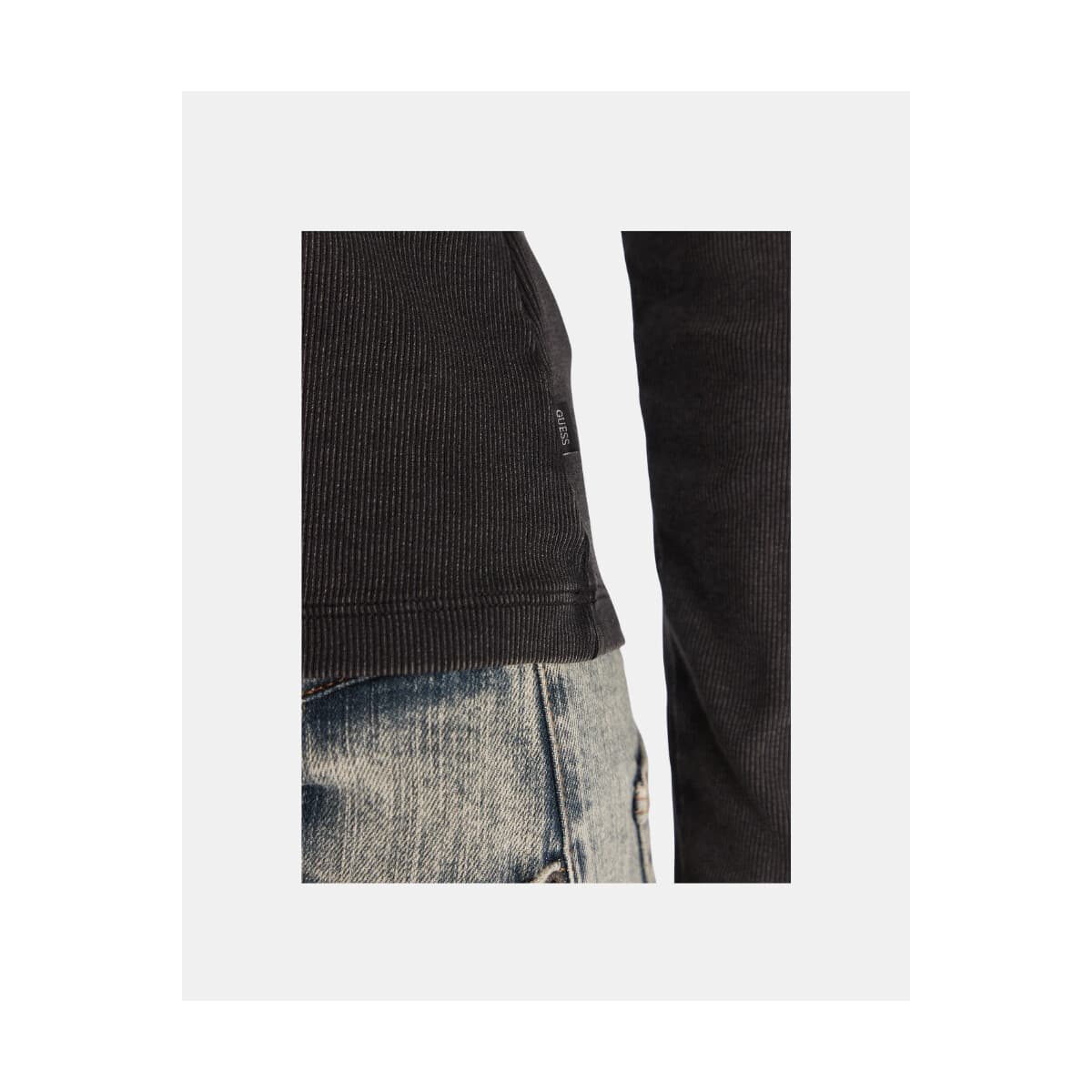 Women's T-Shirts Guess Black