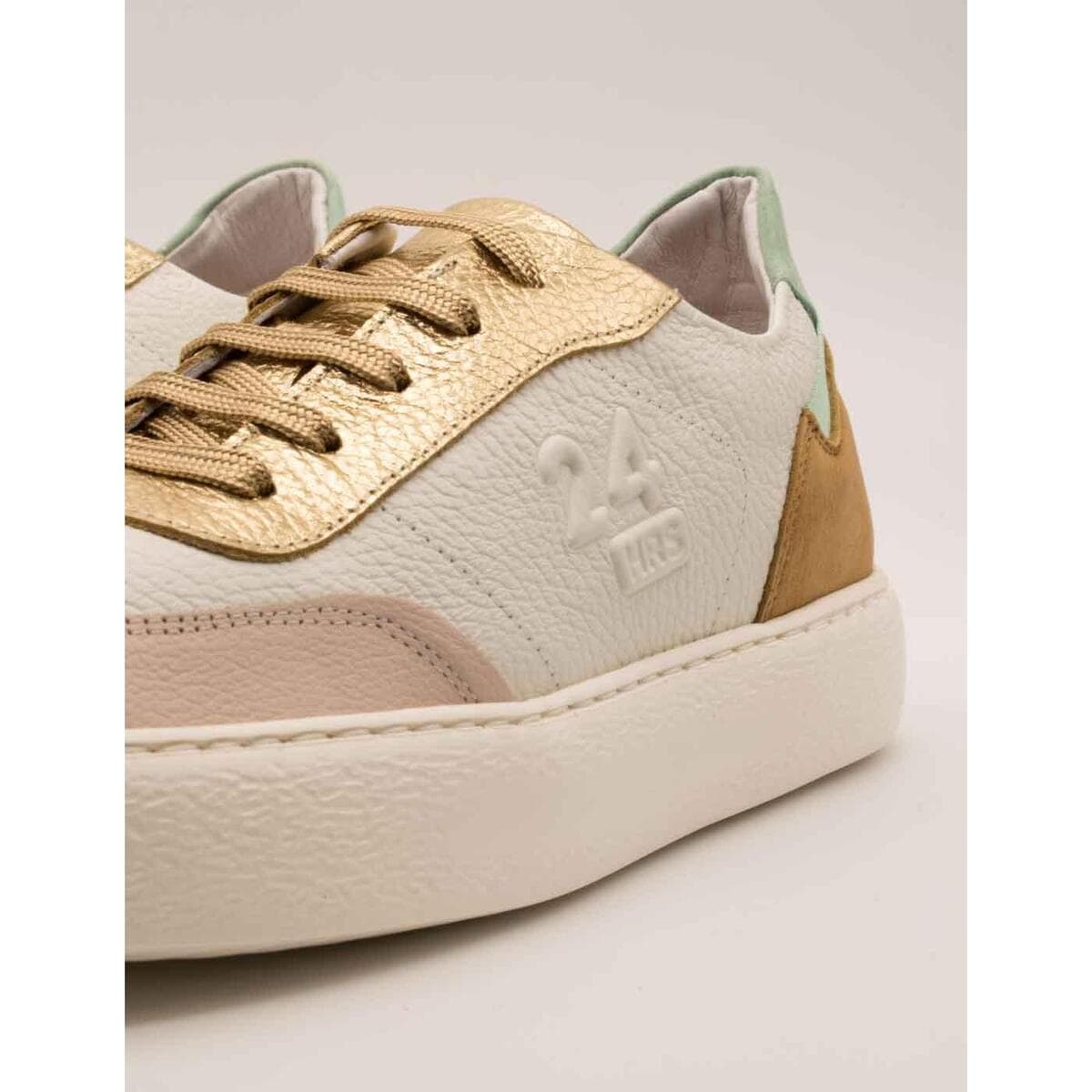 Women's Sneakers 24 Hrs White