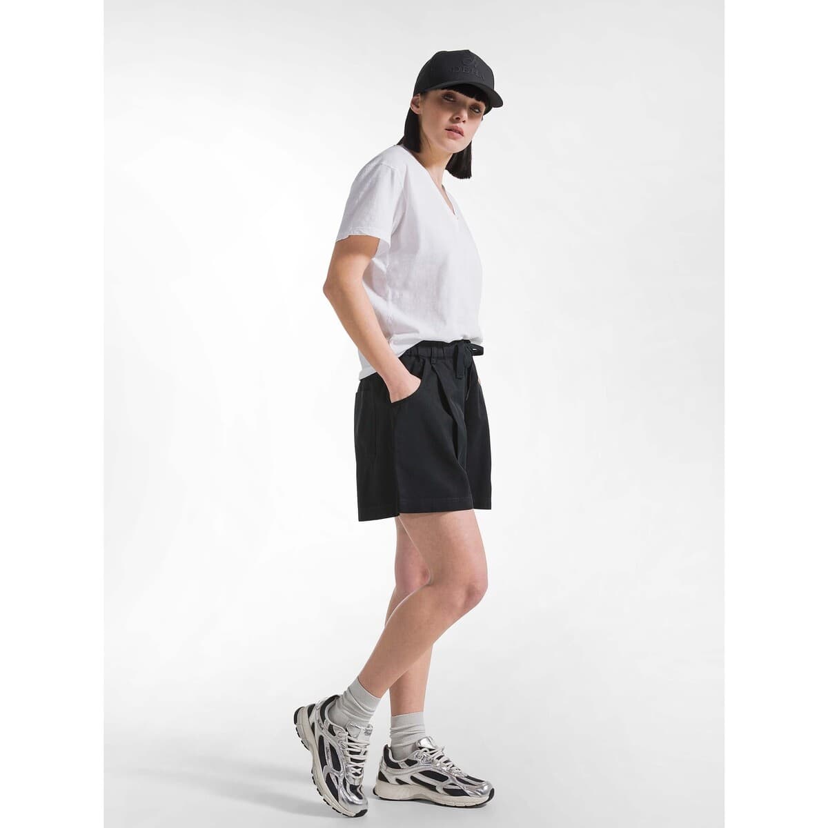 Women's T-Shirts Deha White