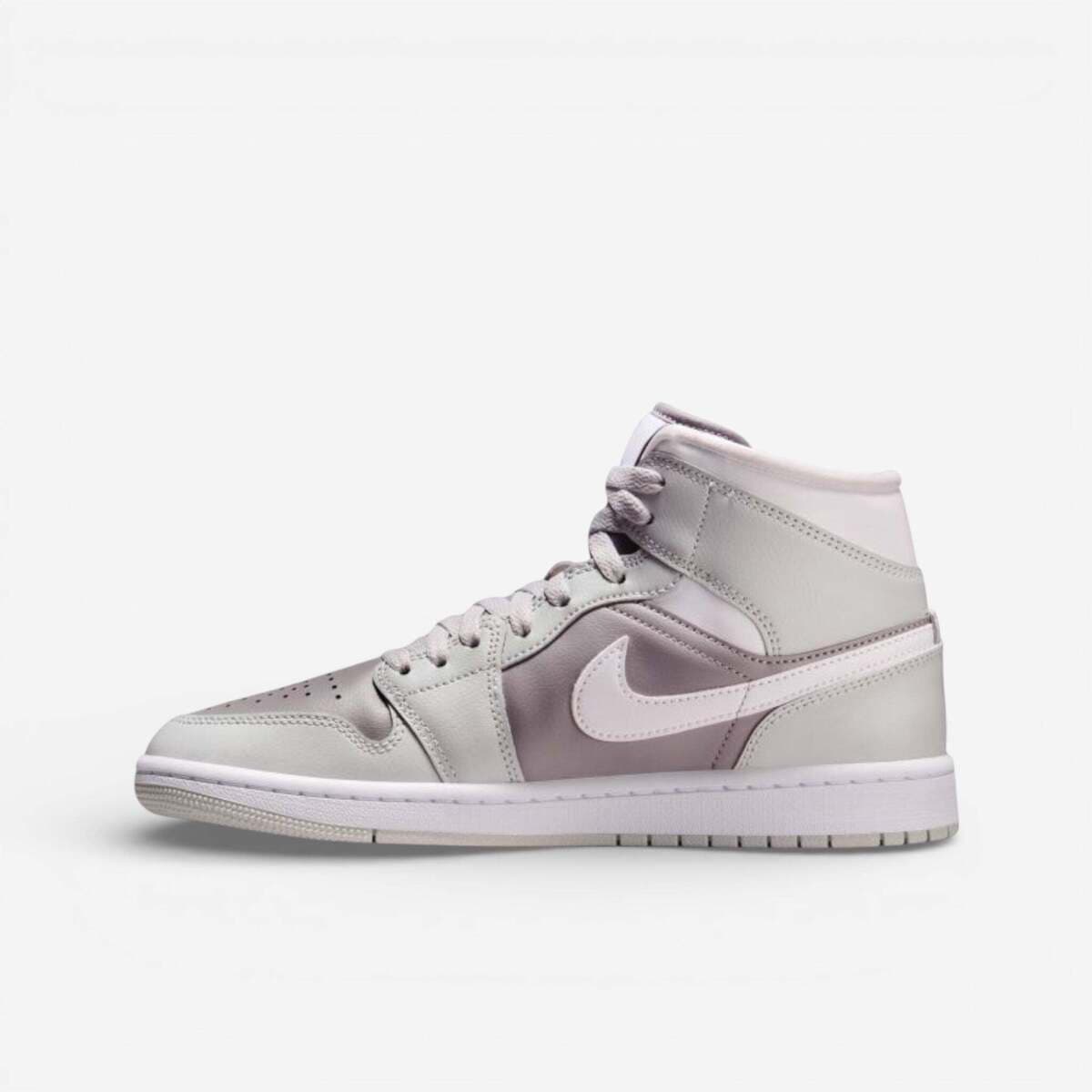 Women's Sneakers Nike Gray
