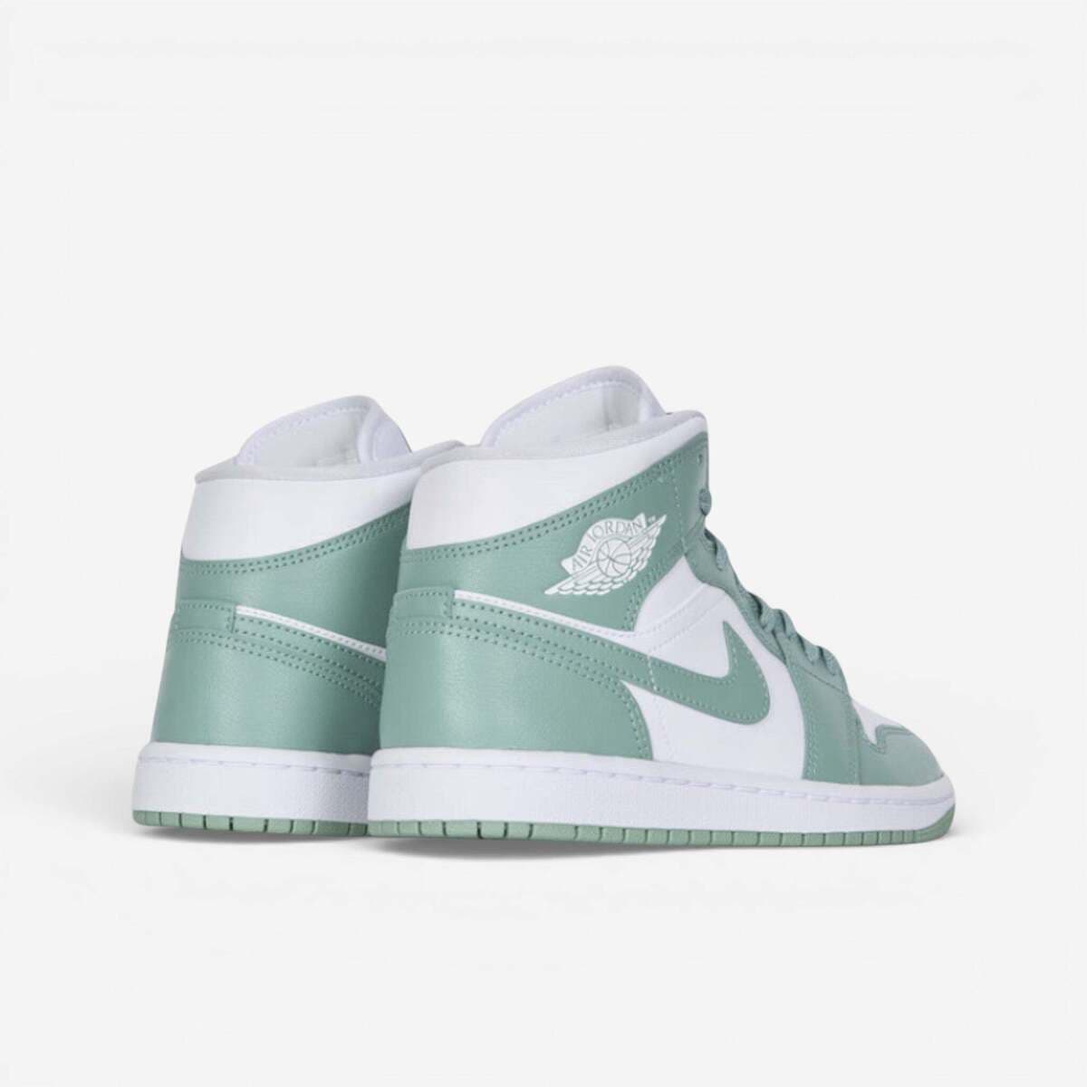 Women's Sneakers Nike White