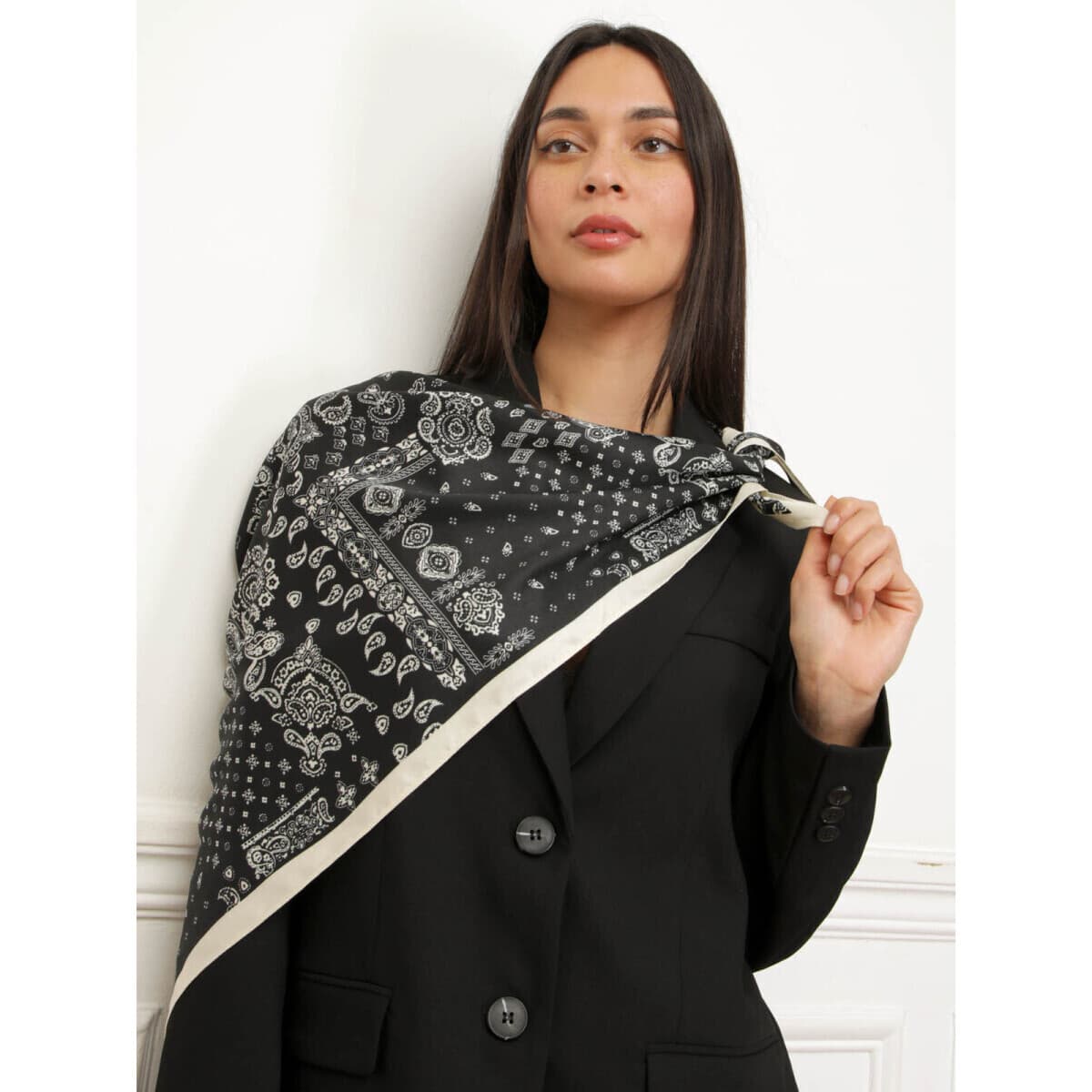 Women's Scarves La Modeuse Black