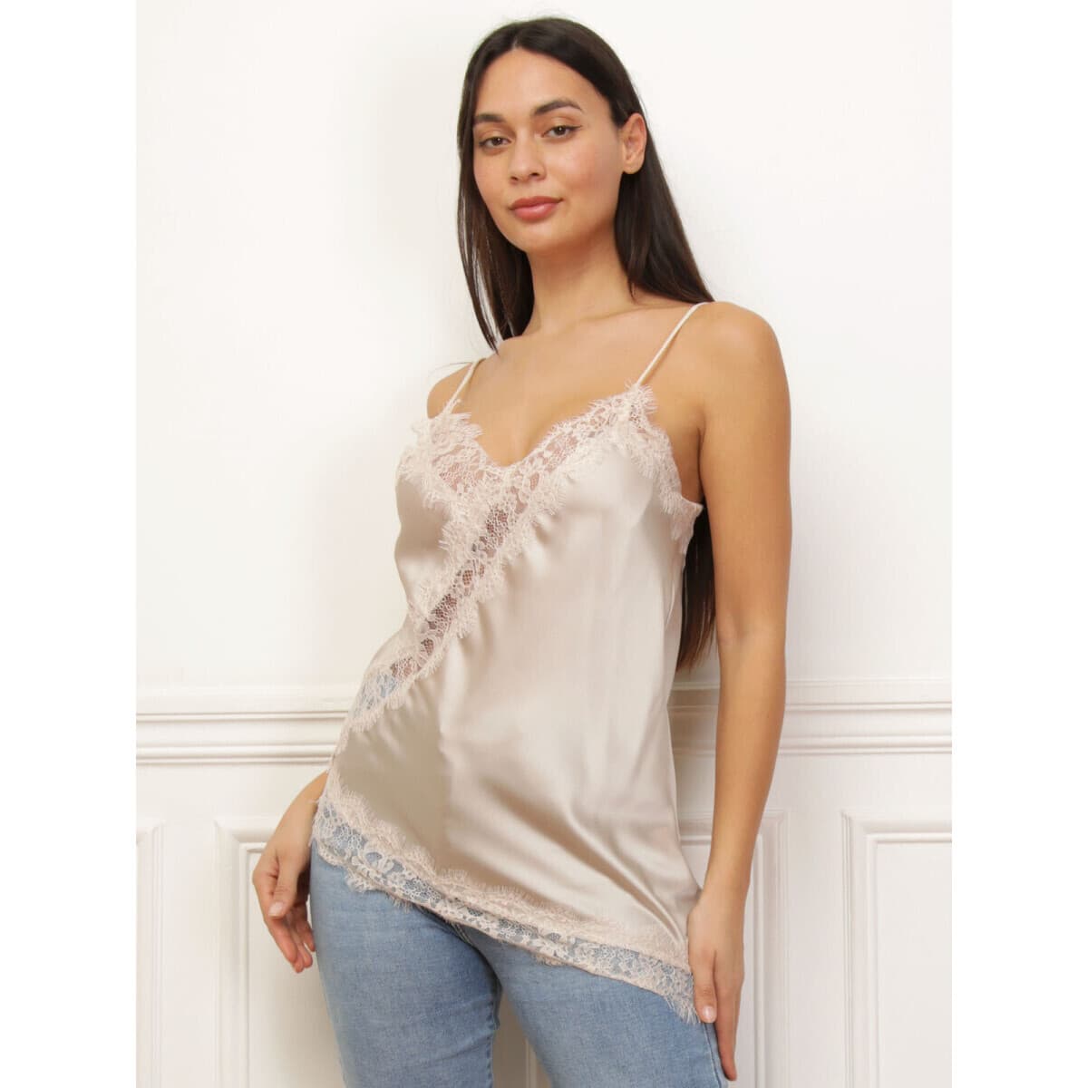 Women's T-Shirts La Modeuse Beige