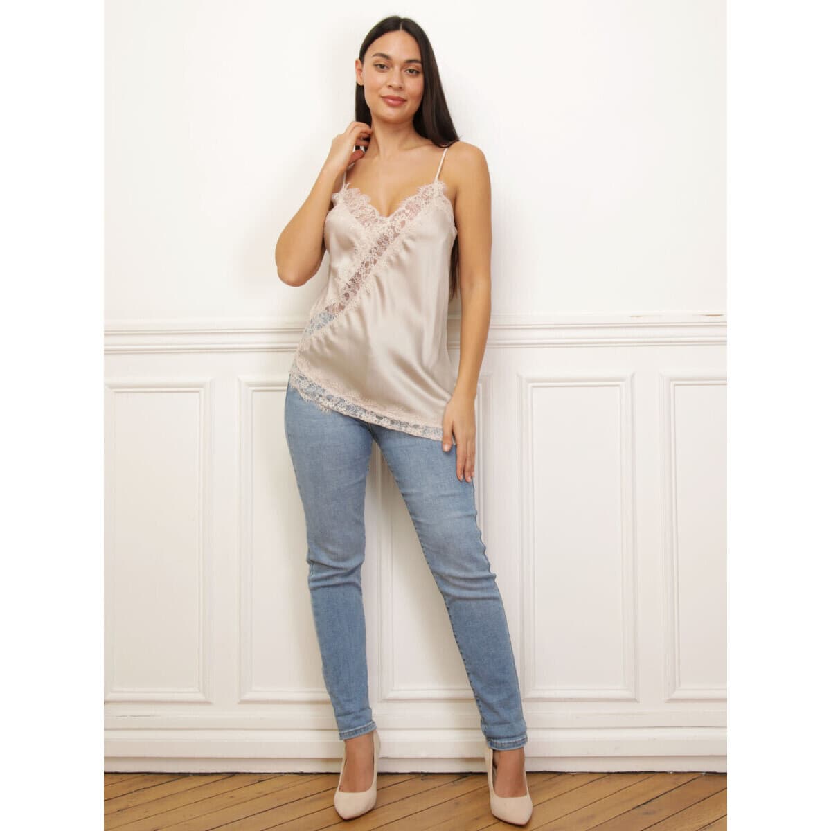 Women's T-Shirts La Modeuse Beige