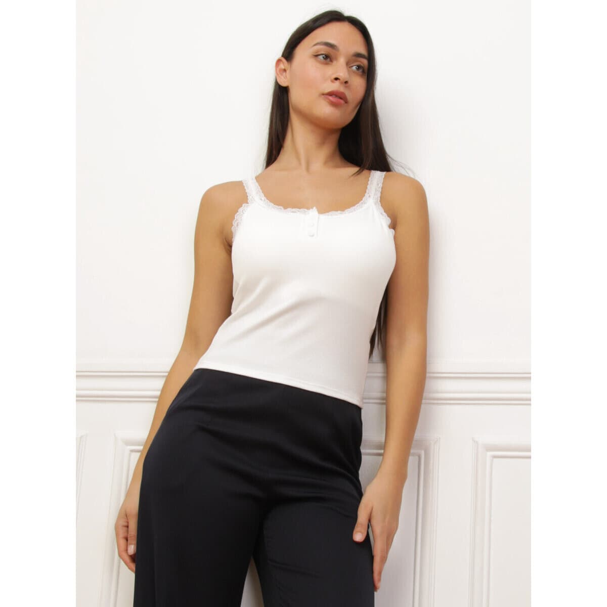 Women's Sleeveless Tops La Modeuse White