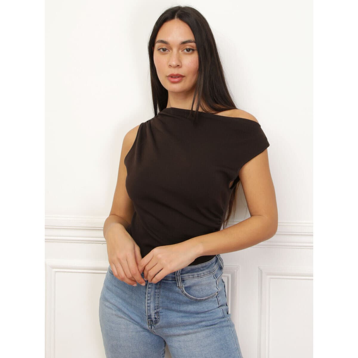 Women's Sleeveless Tops La Modeuse Brown