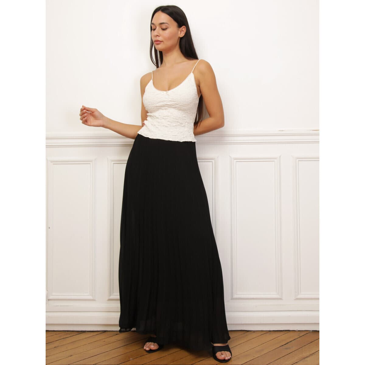 Women's Sleeveless Tops La Modeuse Beige