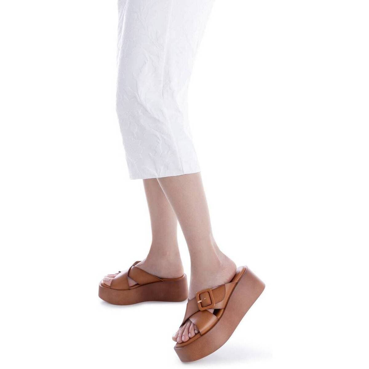 Women's Platforms Refresh Brown