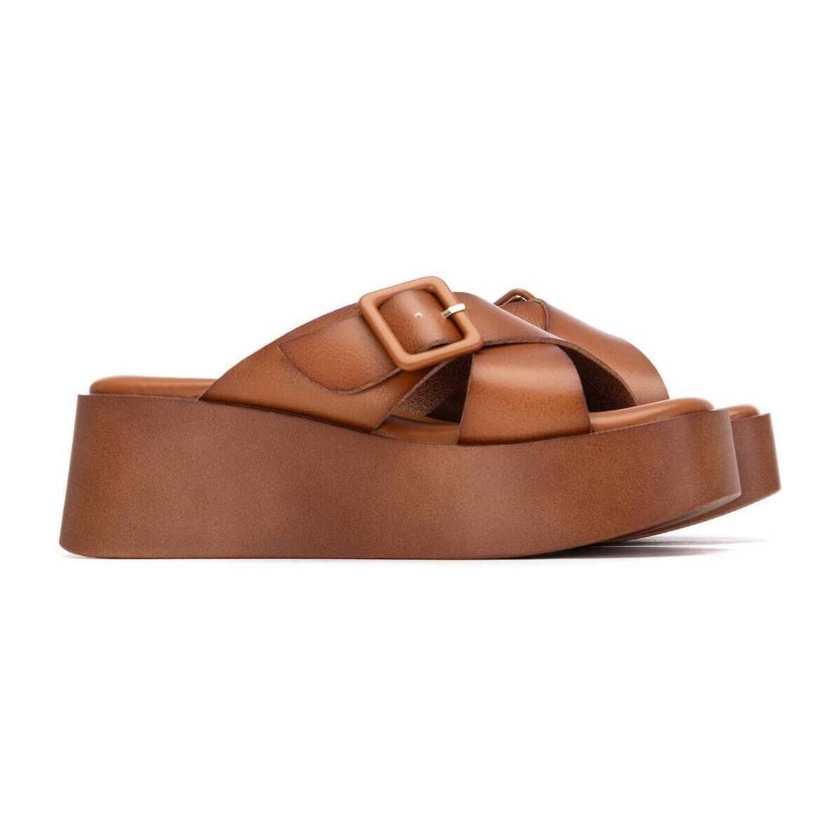 Women's Platforms Refresh Brown