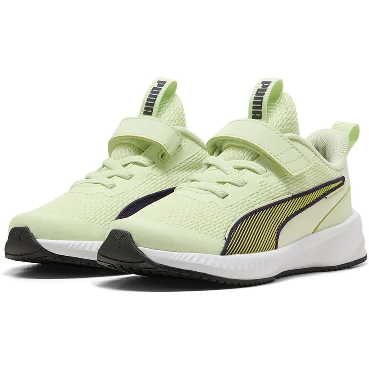 Girls' Sports Shoes Puma Green