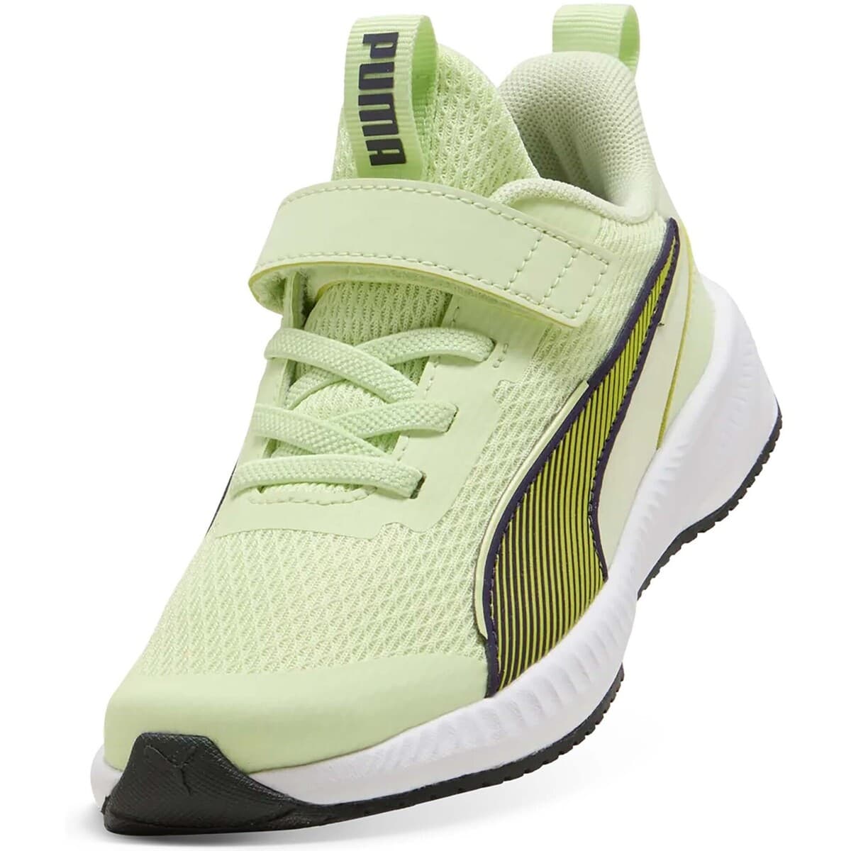 Girls' Sports Shoes Puma Green