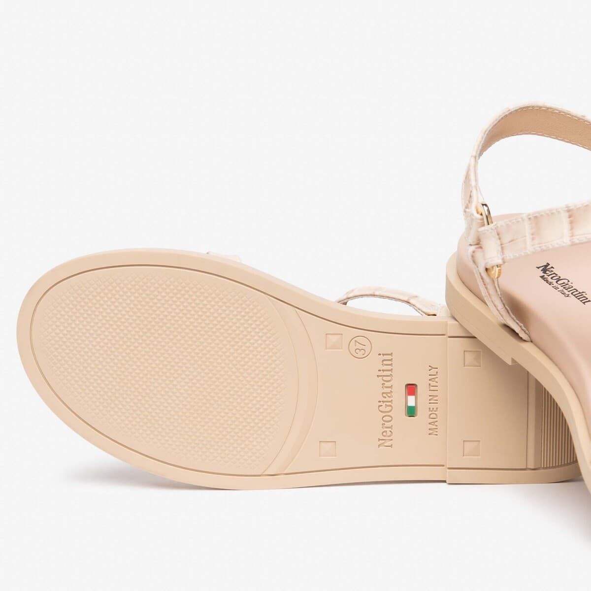 Women's Sandals NeroGiardini Brown