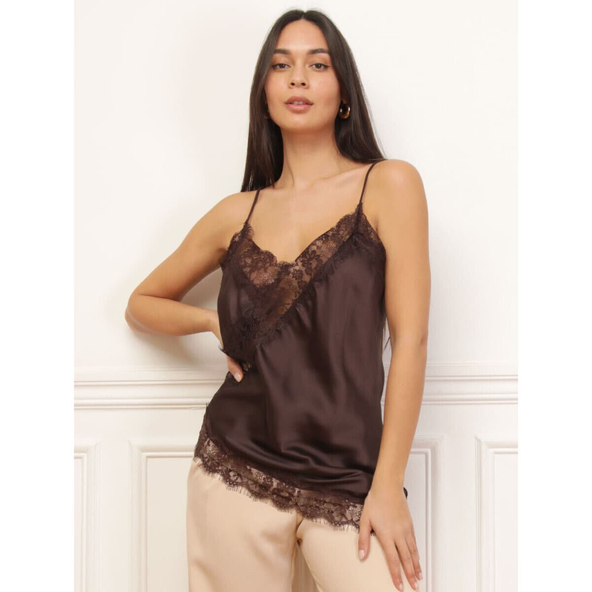 Women's T-Shirts La Modeuse Brown