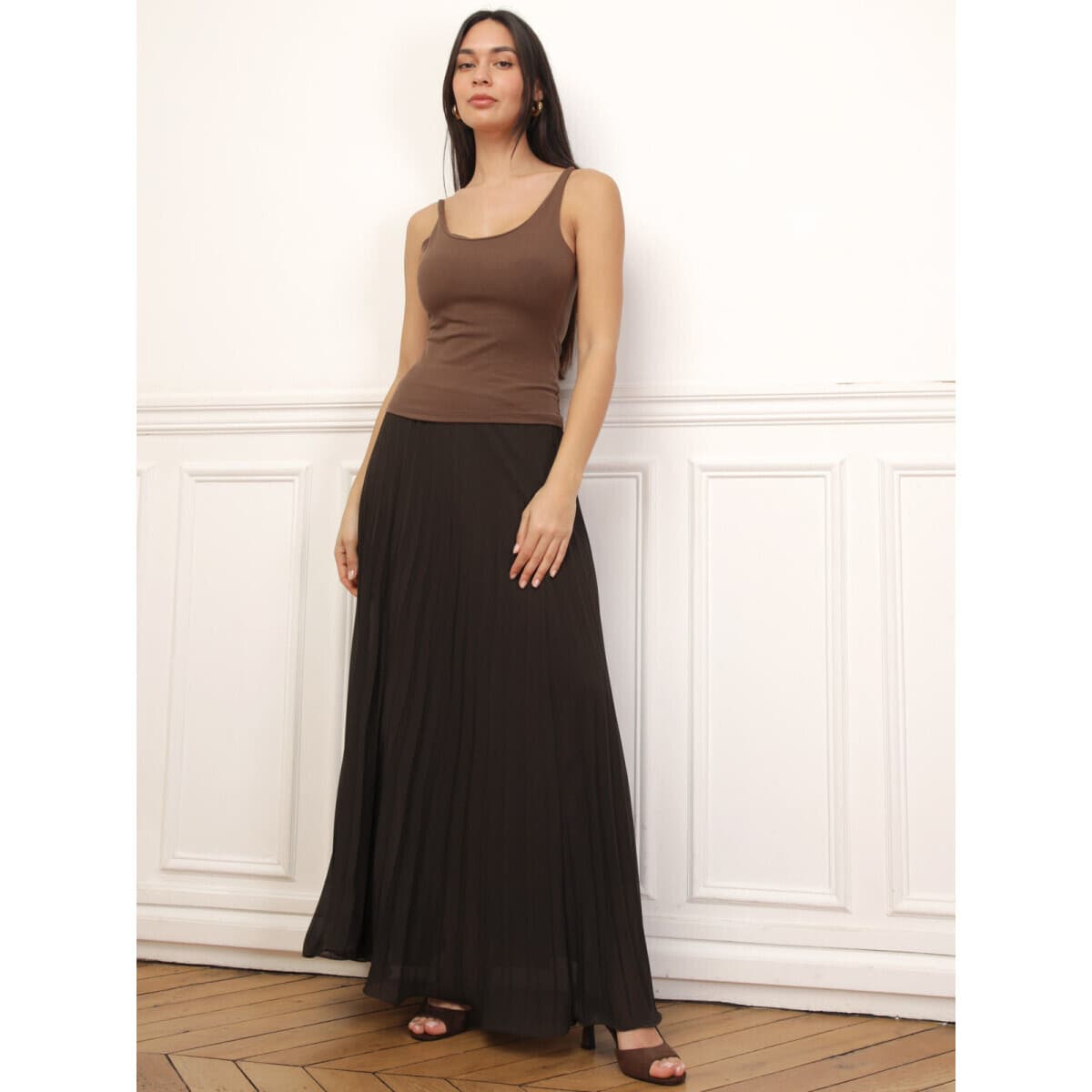 Women's Sleeveless Tops La Modeuse Brown