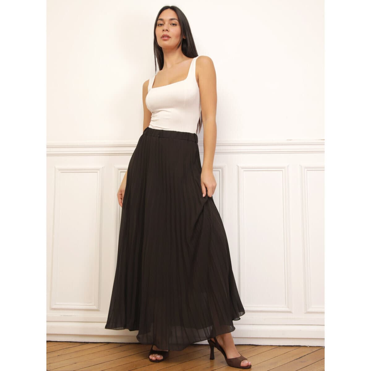 Women's Sleeveless Tops La Modeuse Beige