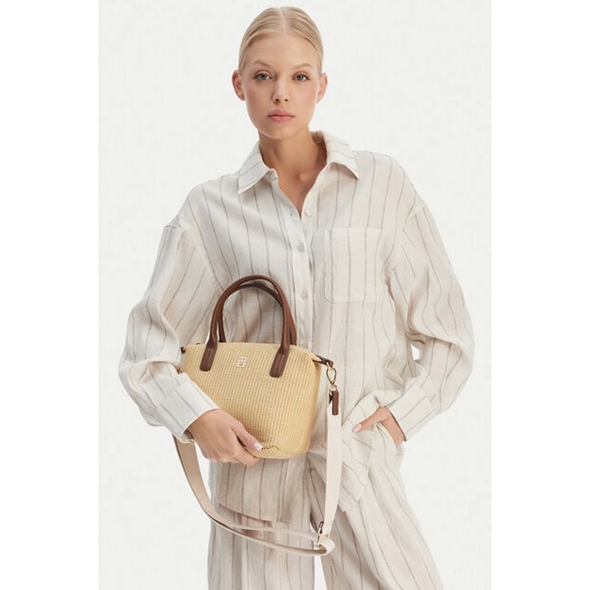 Women's Shoulder Bags Tommy Hilfiger Brown