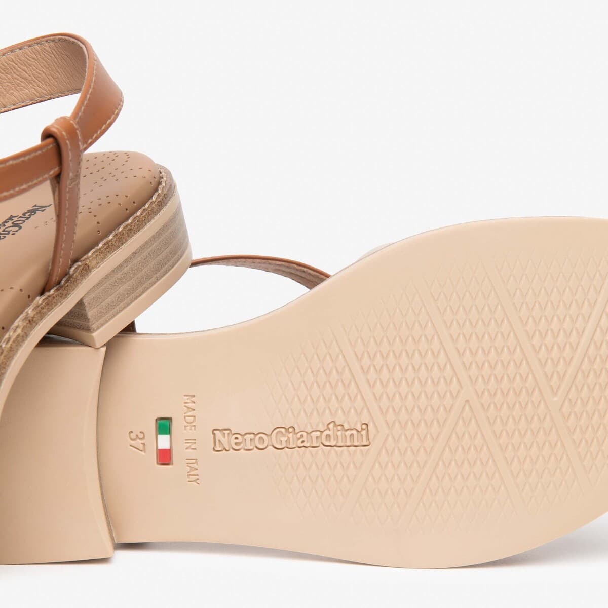 Women's Sandals NeroGiardini Beige